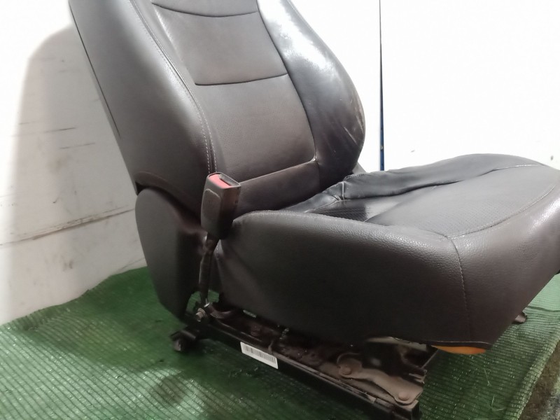 Recambio de asiento delantero izquierdo para kia sorento ii (xm) 2.4 cvvt referencia OEM IAM   