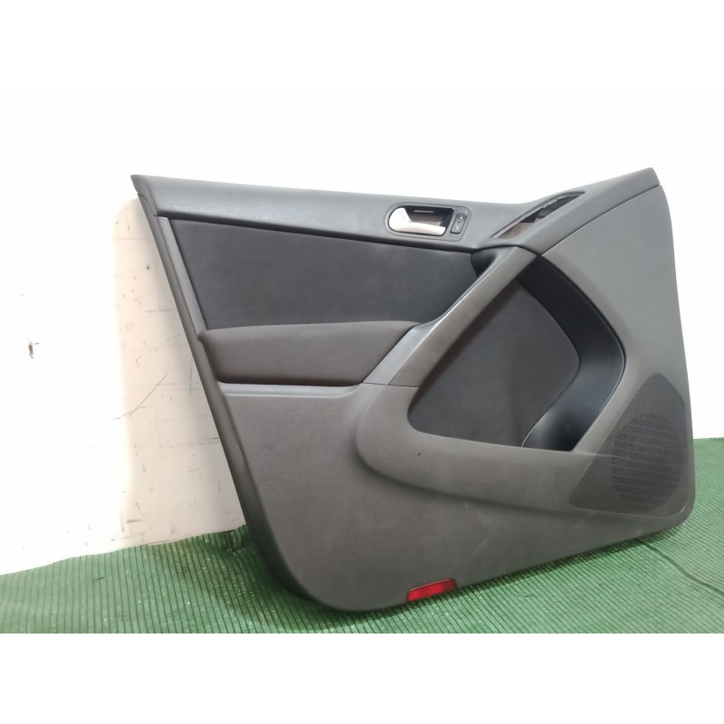 Recambio de guarnecido puerta delantera izquierda para volkswagen tiguan (5n_) 2.0 tdi referencia OEM IAM   