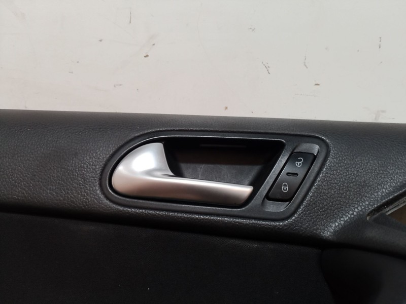 Recambio de guarnecido puerta delantera izquierda para volkswagen tiguan (5n_) 2.0 tdi referencia OEM IAM   