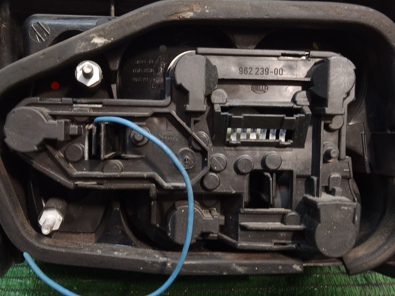 Recambio de piloto trasero izquierdo para seat ibiza ii (6k1) 1.6 i referencia OEM IAM 96223900 96223900 96223900