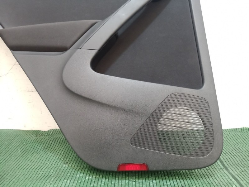 Recambio de guarnecido puerta trasera izquierda para volkswagen tiguan (5n_) 2.0 tdi referencia OEM IAM   