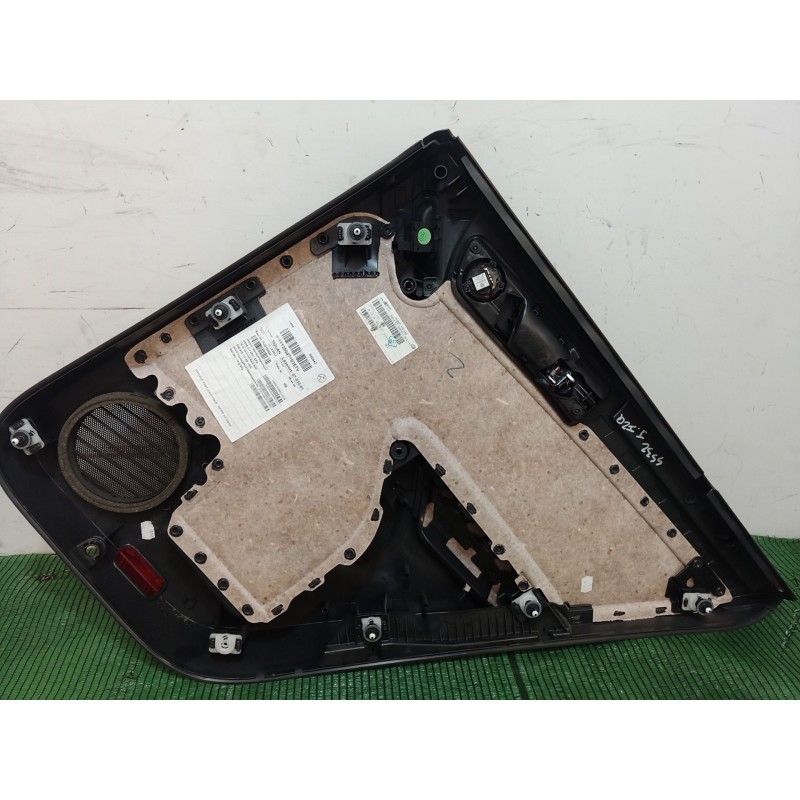 Recambio de guarnecido puerta trasera izquierda para volkswagen tiguan (5n_) 2.0 tdi referencia OEM IAM   