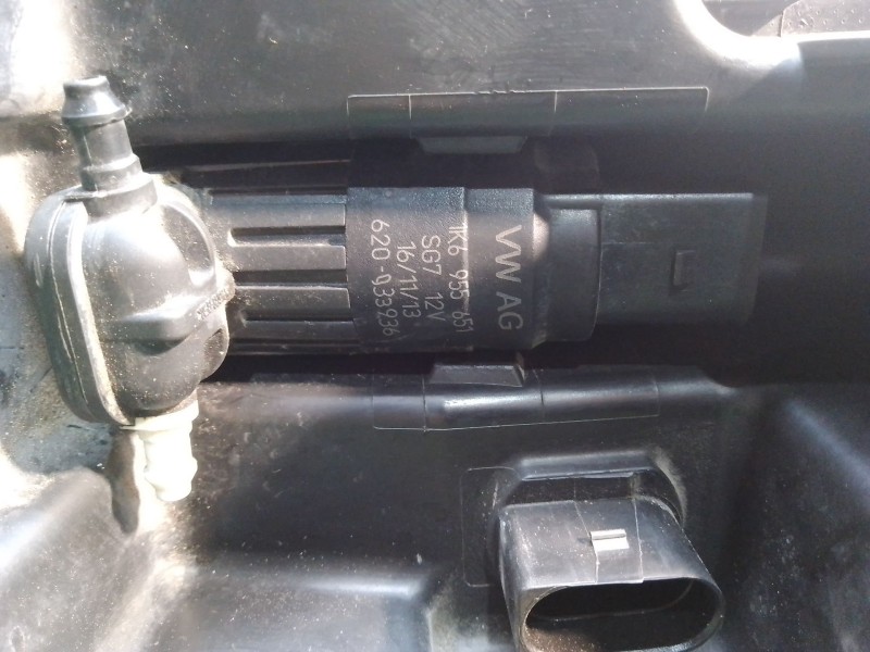 Recambio de deposito limpia para volkswagen tiguan (5n_) 2.0 tdi referencia OEM IAM 5N0955453B 5N0955453A 5N0955453F