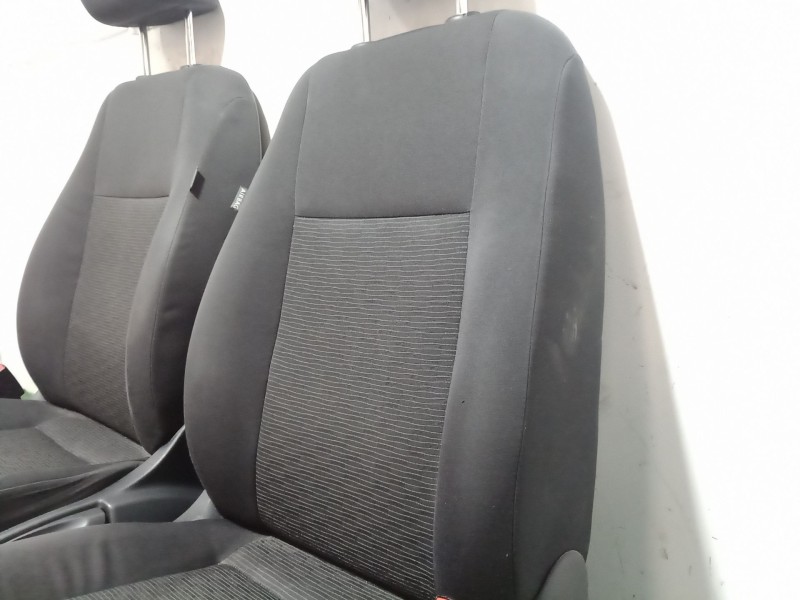 Recambio de juego asientos completo para volkswagen tiguan (5n_) 2.0 tdi referencia OEM IAM   