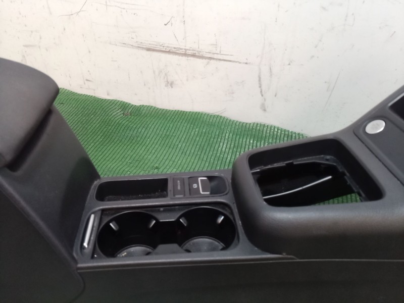 Recambio de consola central trasera para volkswagen tiguan (5n_) 2.0 tdi referencia OEM IAM   
