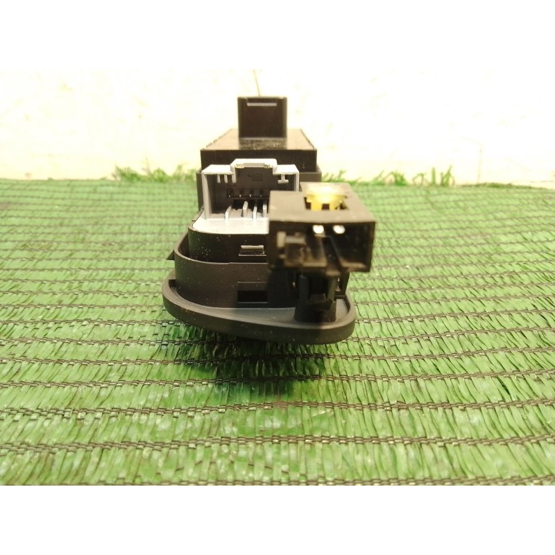 Recambio de mando elevalunas delantero izquierdo para volkswagen tiguan (5n_) 2.0 tdi referencia OEM IAM   