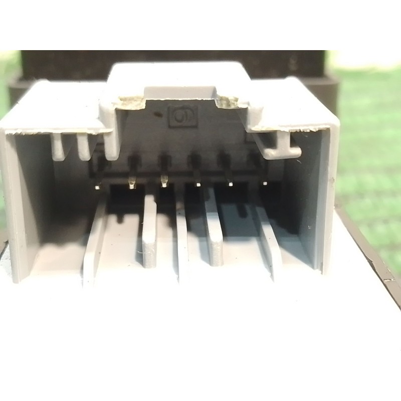 Recambio de mando elevalunas delantero izquierdo para volkswagen tiguan (5n_) 2.0 tdi referencia OEM IAM   