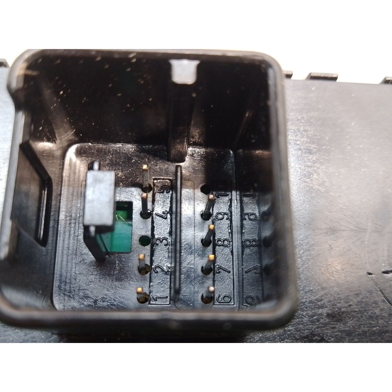 Recambio de mando elevalunas delantero izquierdo para volkswagen tiguan (5n_) 2.0 tdi referencia OEM IAM   