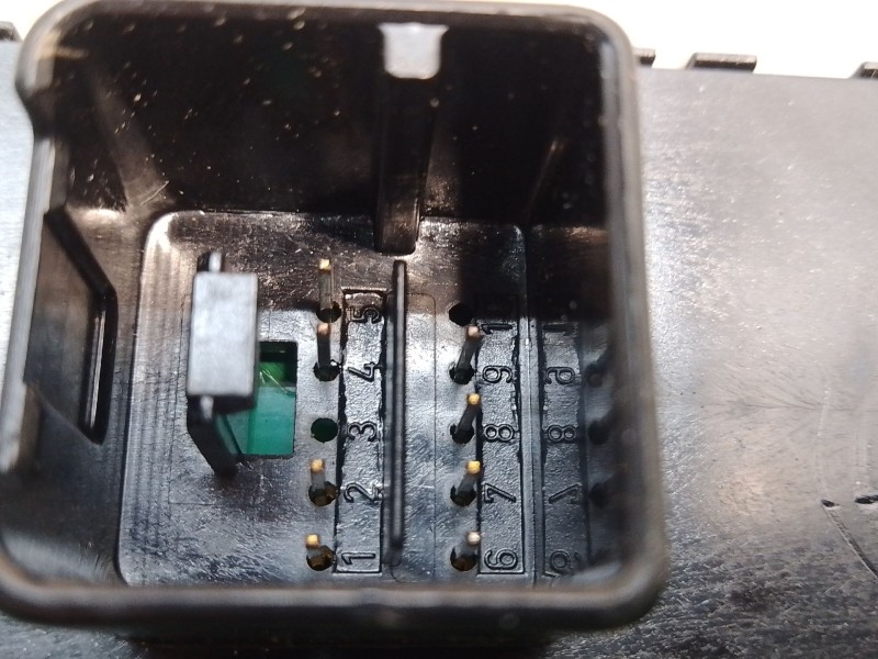 Recambio de mando elevalunas delantero izquierdo para volkswagen tiguan (5n_) 2.0 tdi referencia OEM IAM   