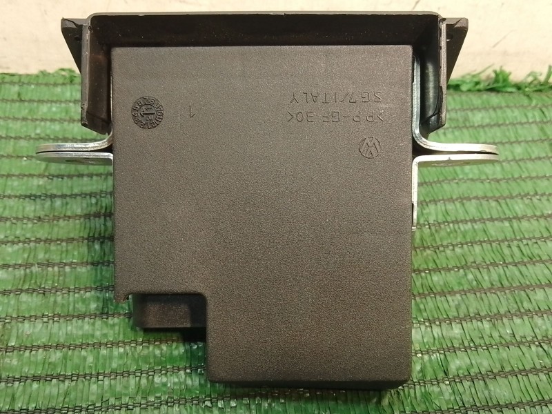 Recambio de cerradura maletero / porton para volkswagen tiguan (5n_) 2.0 tdi referencia OEM IAM 5M0827505H 5M0827505H 5M0827505H