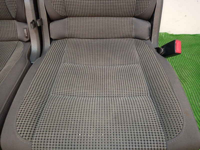 Recambio de juego asientos completo para volkswagen touran (1t1, 1t2) 2.0 tdi 16v referencia OEM IAM   