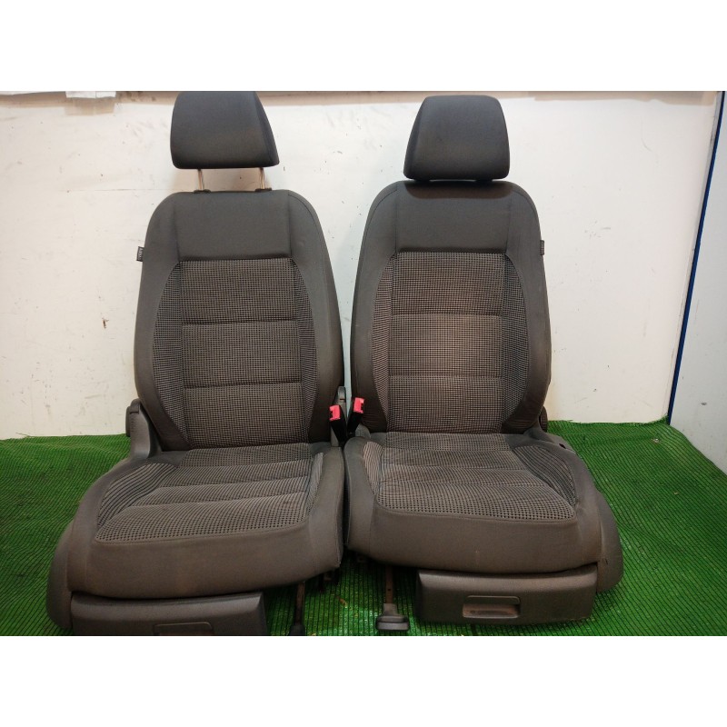 Recambio de juego asientos completo para volkswagen touran (1t1, 1t2) 2.0 tdi 16v referencia OEM IAM   