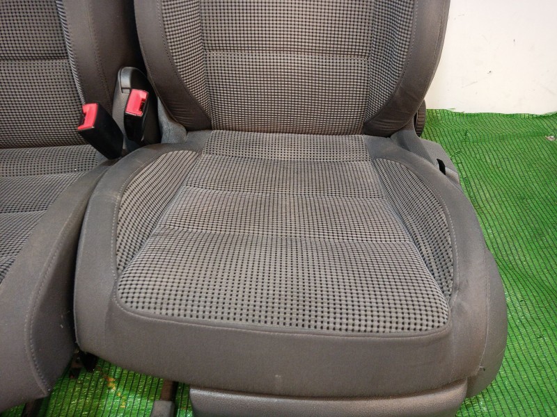 Recambio de juego asientos completo para volkswagen touran (1t1, 1t2) 2.0 tdi 16v referencia OEM IAM   