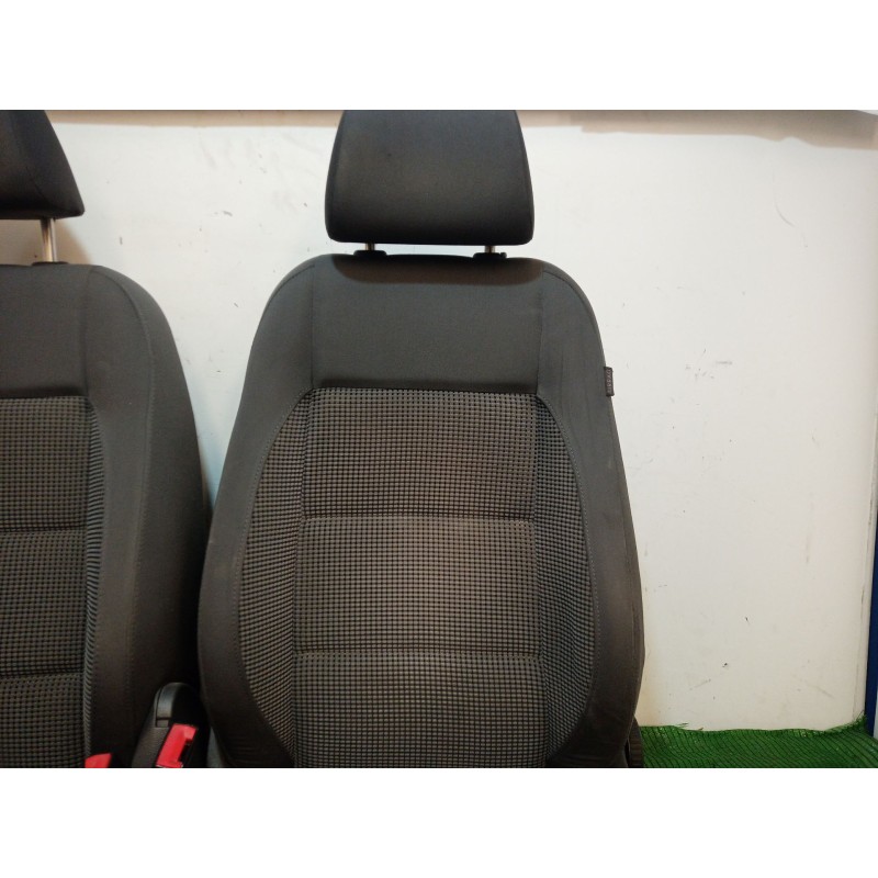 Recambio de juego asientos completo para volkswagen touran (1t1, 1t2) 2.0 tdi 16v referencia OEM IAM   