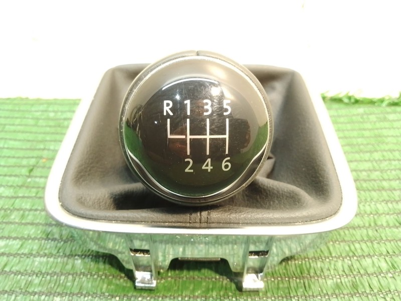 Recambio de pomo palanca cambio para volkswagen tiguan (5n_) 2.0 tdi referencia OEM IAM 5N0711113S 5N0711113S 5N0711113S