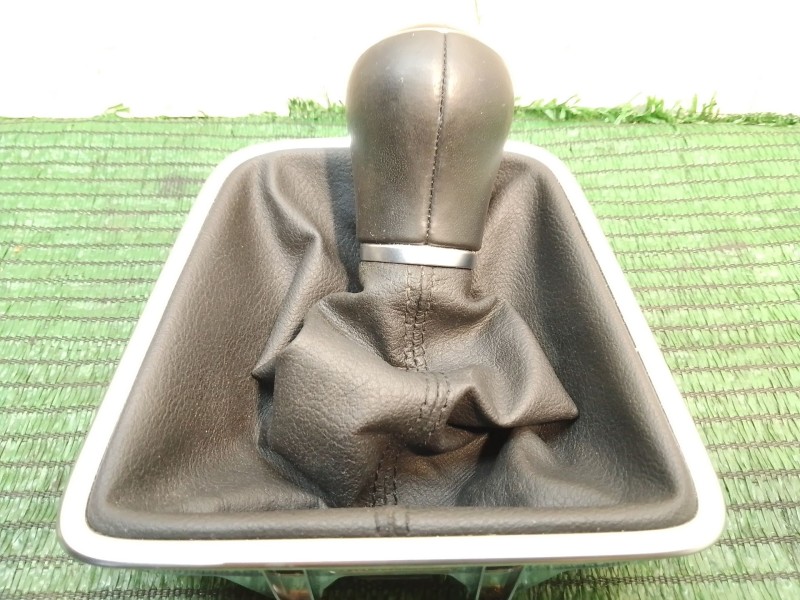 Recambio de pomo palanca cambio para volkswagen tiguan (5n_) 2.0 tdi referencia OEM IAM 5N0711113S 5N0711113S 5N0711113S