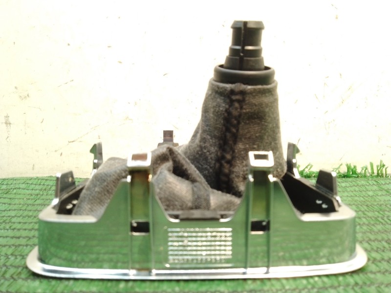 Recambio de pomo palanca cambio para volkswagen tiguan (5n_) 2.0 tdi referencia OEM IAM 5N0711113S 5N0711113S 5N0711113S