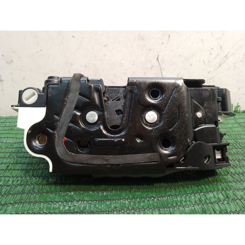 Recambio de cerradura puerta trasera izquierda para volkswagen tiguan (5n_) 2.0 tdi referencia OEM IAM 05C5N0839015J 05C5N083901