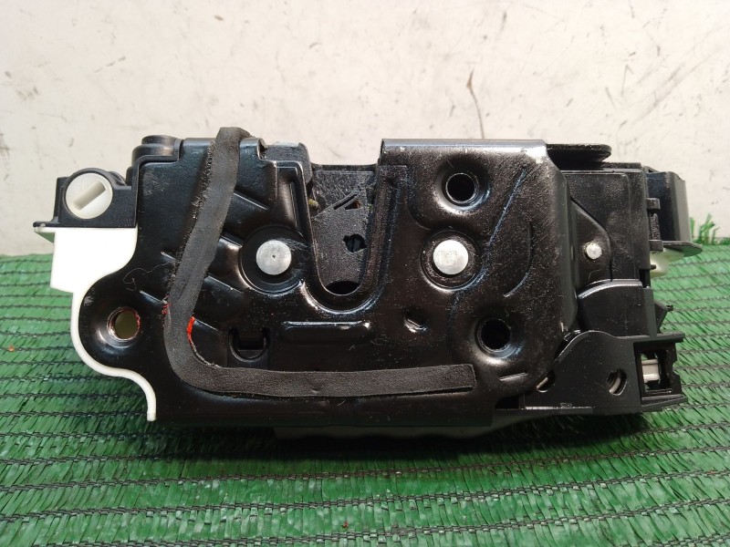 Recambio de cerradura puerta trasera izquierda para volkswagen tiguan (5n_) 2.0 tdi referencia OEM IAM 05C5N0839015J 05C5N083901
