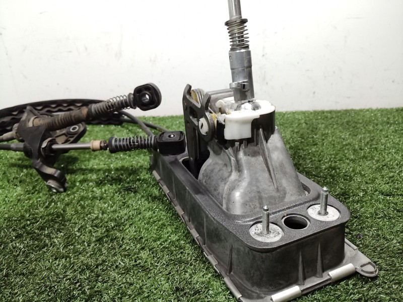 Recambio de palanca cambio para volkswagen tiguan (5n_) 2.0 tdi referencia OEM IAM 1K0711061 1K0711061 1K0711061