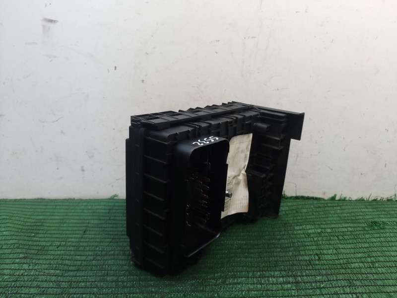 Recambio de caja reles / fusibles para volkswagen tiguan (5n_) 2.0 tdi referencia OEM IAM   