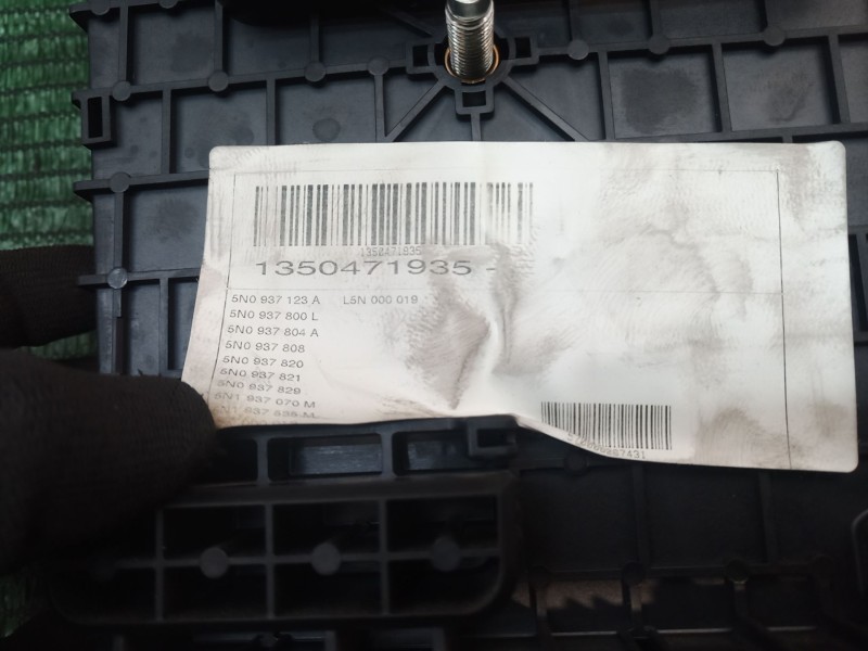 Recambio de caja reles / fusibles para volkswagen tiguan (5n_) 2.0 tdi referencia OEM IAM   