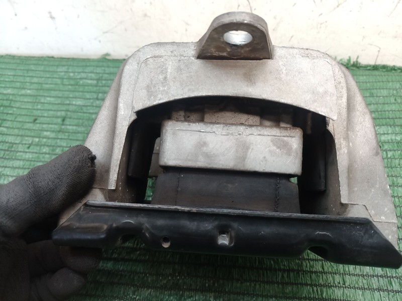 Recambio de soporte motor para volkswagen golf iv (1j1) 1.4 16v referencia OEM IAM   