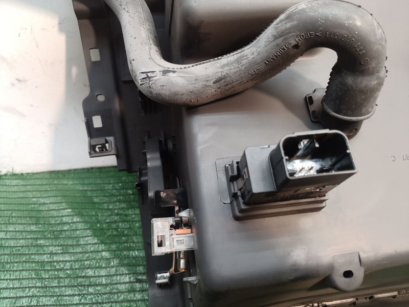 Recambio de guantera para volkswagen touran (1t1, 1t2) 2.0 tdi 16v referencia OEM IAM   