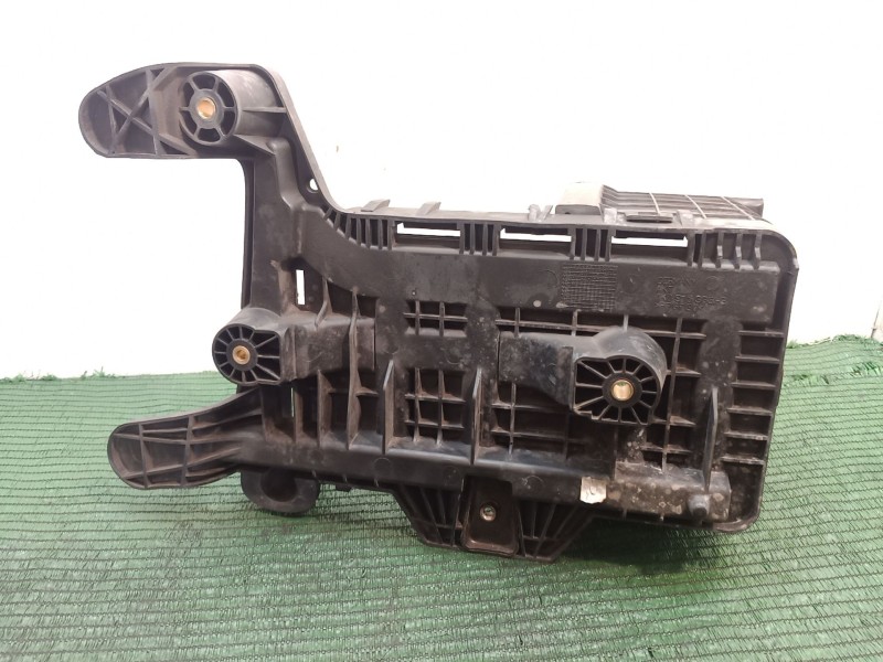 Recambio de moldura para volkswagen touran (1t1, 1t2) 2.0 tdi 16v referencia OEM IAM 1K0915333B 1K0915333B 1K0915333B