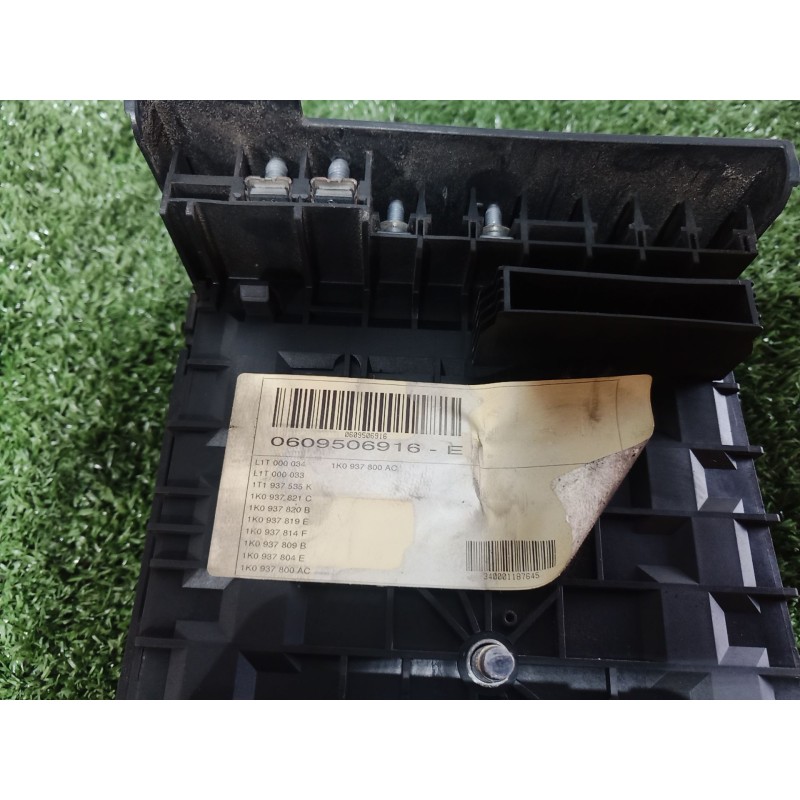 Recambio de caja reles / fusibles para volkswagen touran (1t1, 1t2) 2.0 tdi 16v referencia OEM IAM   
