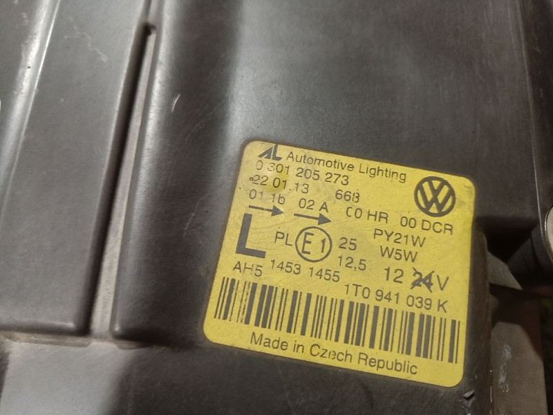 Recambio de faro izquierdo para volkswagen touran (1t1, 1t2) 2.0 tdi 16v referencia OEM IAM 1305235777 1305235777 1305235777