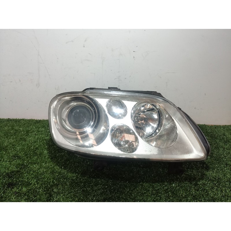 Recambio de faro derecho para volkswagen touran (1t1, 1t2) 2.0 tdi 16v referencia OEM IAM   