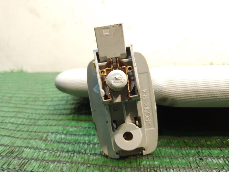 Recambio de parasol derecho para volkswagen tiguan (5n_) 2.0 tdi referencia OEM IAM 5N0552H2F4AB6 5N0552H2F4AB6 28111307161