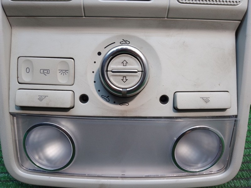 Recambio de luz interior para volkswagen tiguan (5n_) 2.0 tdi referencia OEM IAM 1K0867489 1K0947105 1K0868837F