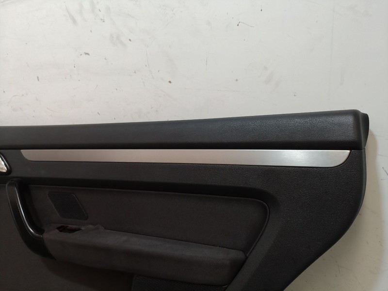 Recambio de guarnecido puerta trasera derecha para volkswagen touran (1t1, 1t2) 2.0 tdi 16v referencia OEM IAM   