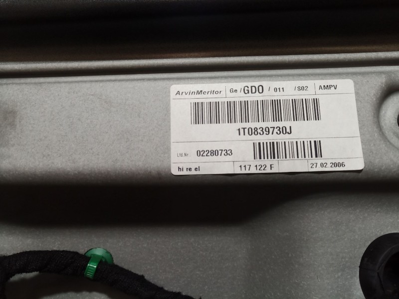 Recambio de puerta trasera derecha para volkswagen touran (1t1, 1t2) 2.0 tdi 16v referencia OEM IAM   