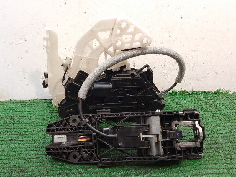 Recambio de cerradura puerta delantera izquierda para volkswagen tiguan (5n_) 2.0 tdi referencia OEM IAM 5N1837015F 5N1837015F 5