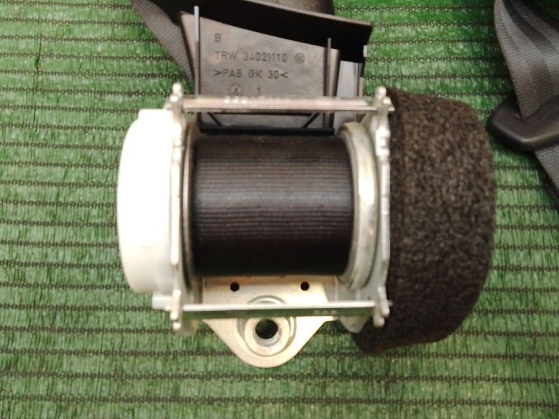 Recambio de cinturon seguridad trasero derecho para volkswagen tiguan (5n_) 2.0 tdi referencia OEM IAM 5N0857806 YD40334013M 340