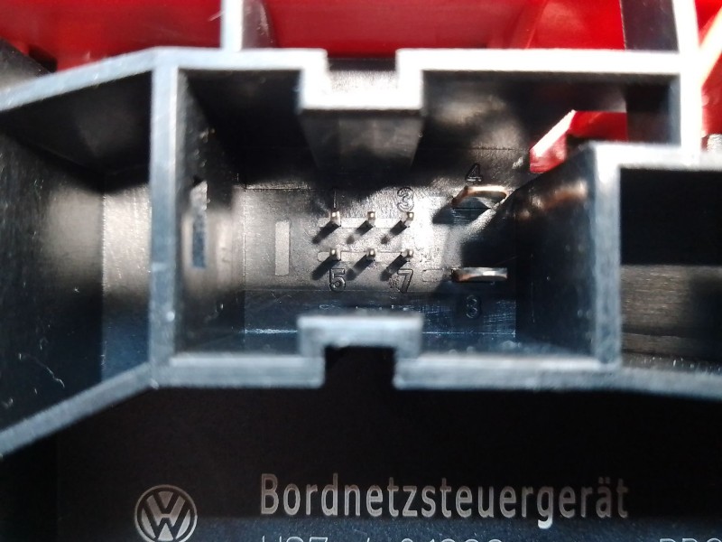 Recambio de caja reles / fusibles para volkswagen touran (1t1, 1t2) 2.0 tdi 16v referencia OEM IAM 3C0937049E F005V00526 0542698