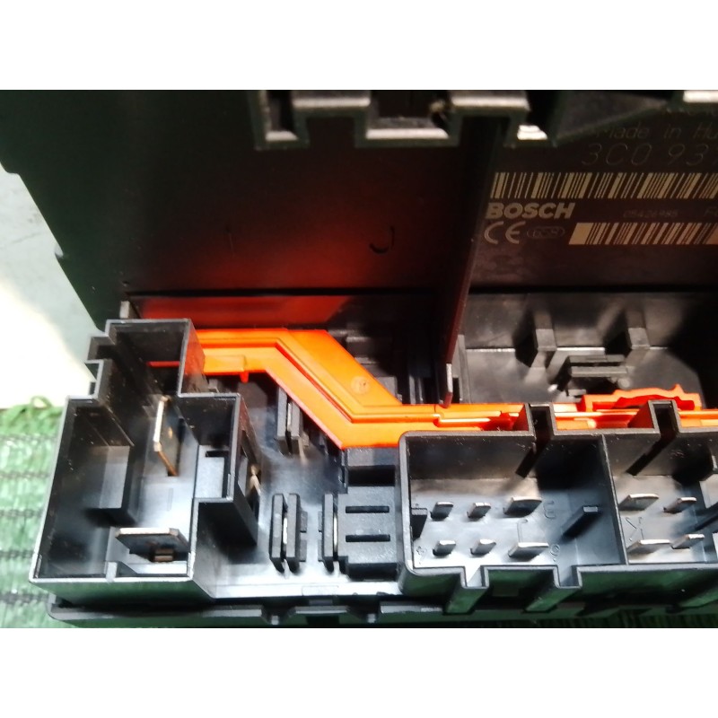 Recambio de caja reles / fusibles para volkswagen touran (1t1, 1t2) 2.0 tdi 16v referencia OEM IAM 3C0937049E F005V00526 0542698