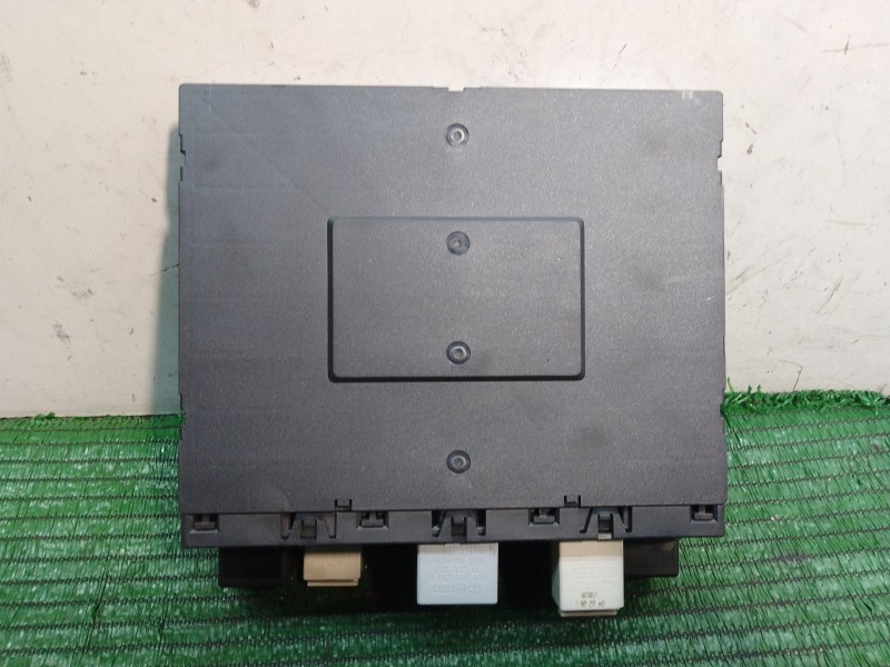 Recambio de caja reles / fusibles para volkswagen touran (1t1, 1t2) 2.0 tdi 16v referencia OEM IAM 3C0937049E F005V00526 0542698