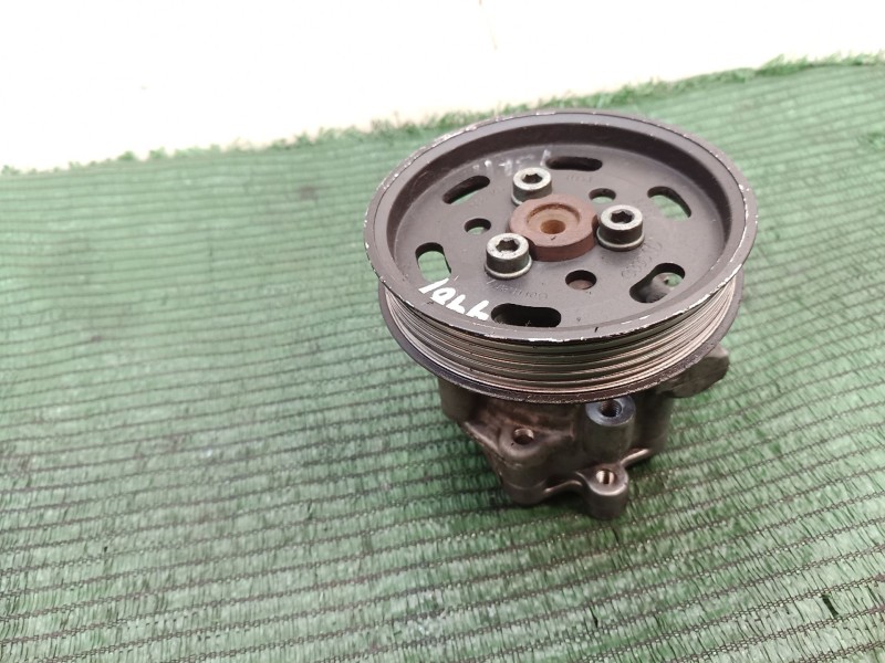 Recambio de bomba direccion para volkswagen bora berlina (1j2) highline referencia OEM IAM   