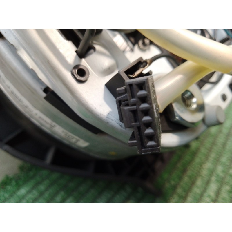 Recambio de airbag volante para volkswagen touran (1t1, 1t2) 2.0 tdi 16v referencia OEM IAM 1K0880201AH 001XE00EPSD 61661052B