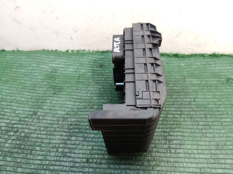 Recambio de caja reles / fusibles para seat altea (5p1) 1.9 tdi referencia OEM IAM 1K0937125 1K0937125 1K0937125