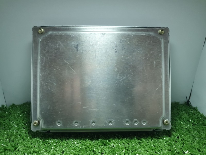 Recambio de centralita motor uce para audi a4 avant (b5) 1.8 referencia OEM IAM 8D0907401F 8D0907401F 0281001945