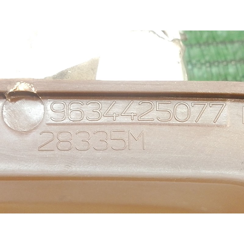 Recambio de moldura para citroën c5 i (dc_) 2.0 hdi (dcrhzb, dcrhze) referencia OEM IAM 9634425077 9634425077 28335M