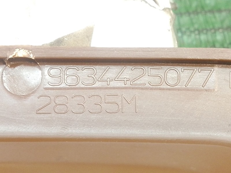 Recambio de moldura para citroën c5 i (dc_) 2.0 hdi (dcrhzb, dcrhze) referencia OEM IAM 9634425077 9634425077 28335M