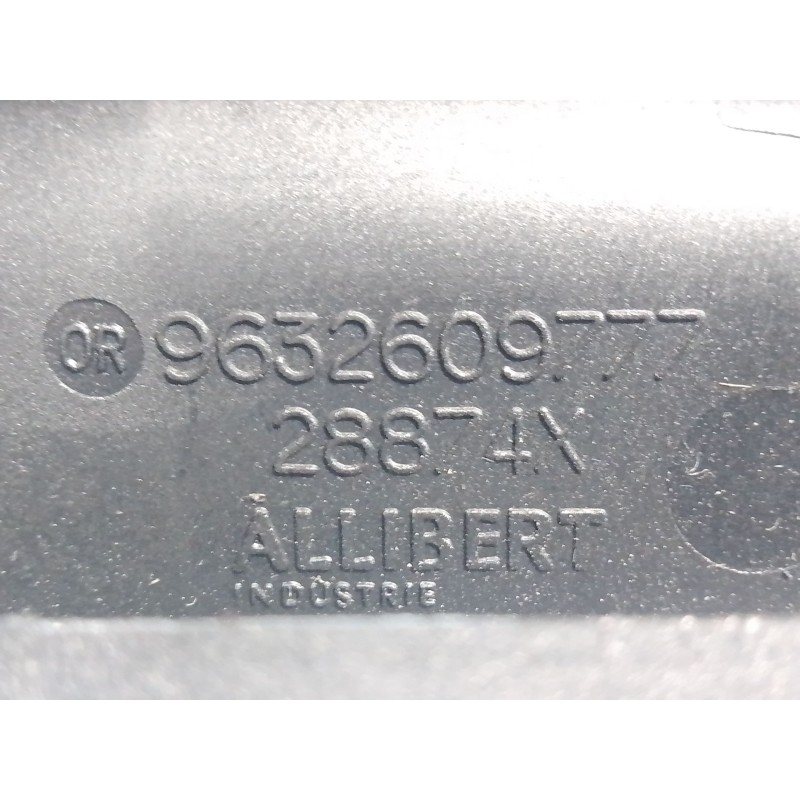 Recambio de moldura consola central delantera para citroën c5 i (dc_) 2.0 hdi (dcrhzb, dcrhze) referencia OEM IAM 9632608577 963