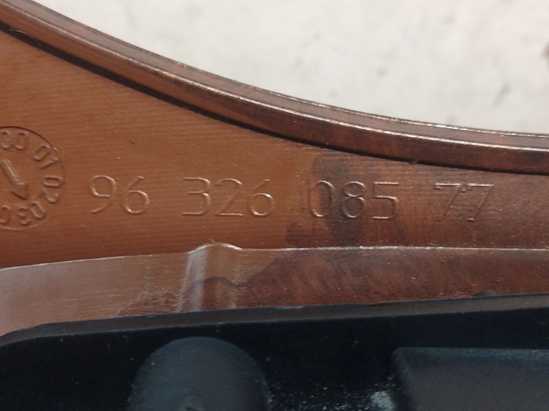 Recambio de moldura consola central delantera para citroën c5 i (dc_) 2.0 hdi (dcrhzb, dcrhze) referencia OEM IAM 9632608577 963