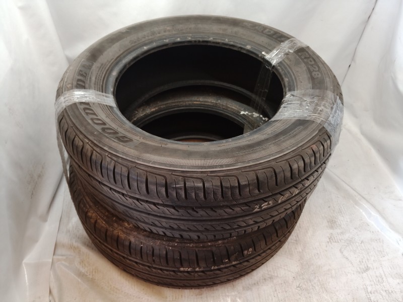 Recambio de neumaticos para » otros... zoe renault zoe ( 2014 ) referencia OEM IAM 225601698H GOODRIDE 225/60/16 98H (3120)